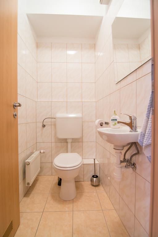Center Haz Apartman Budapest Eksteriør billede
