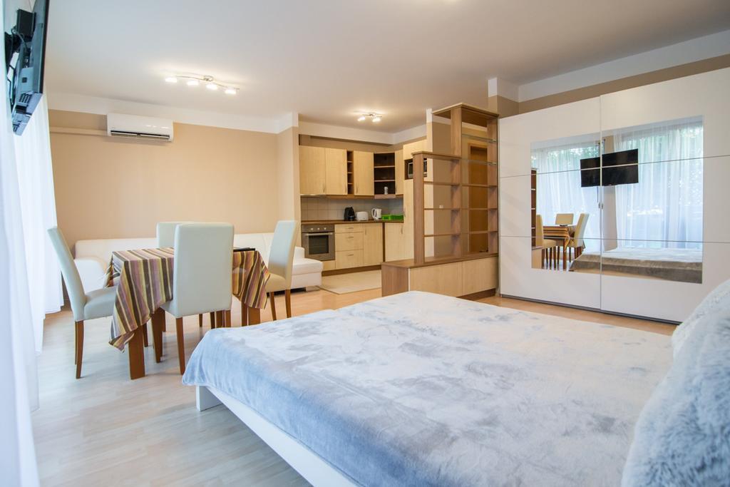 Center Haz Apartman Budapest Eksteriør billede