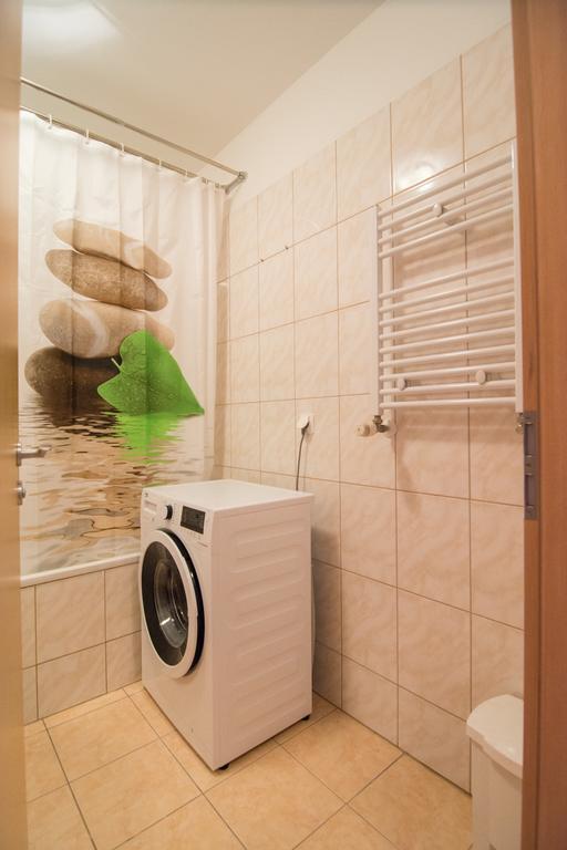 Center Haz Apartman Budapest Eksteriør billede